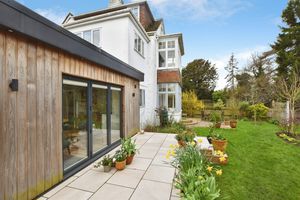 Photo 16- click for photo gallery